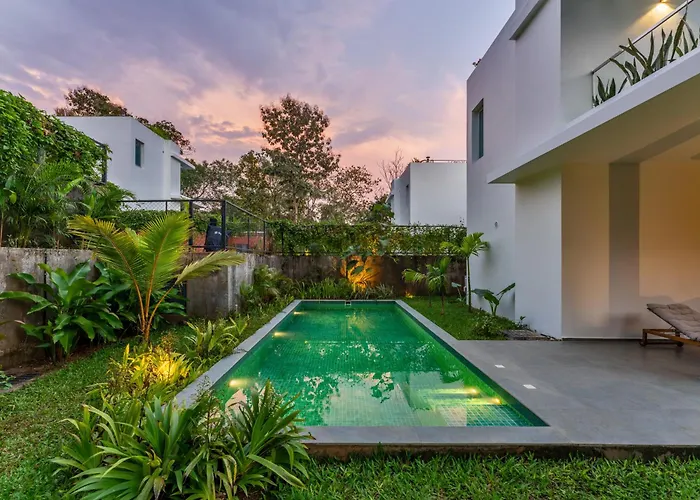 La Masseria, 3 Bhk Premium Villas With Private Pool Close To Morjim Beach, Garden, Terrace, Security, Kitchen & Wifi In A Peaceful Location Siolim